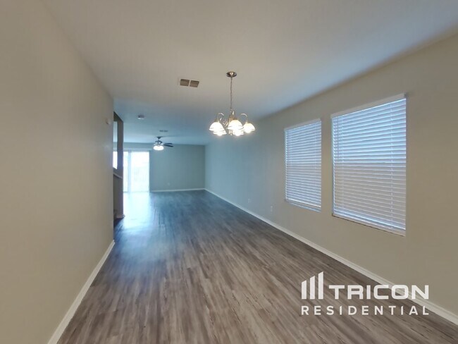 Building Photo - 4730 Appaloosa Run San Antonio TX