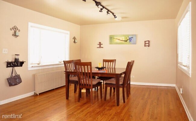 Building Photo - 4 br, 2 bath House - 3150 S.  Ash St.