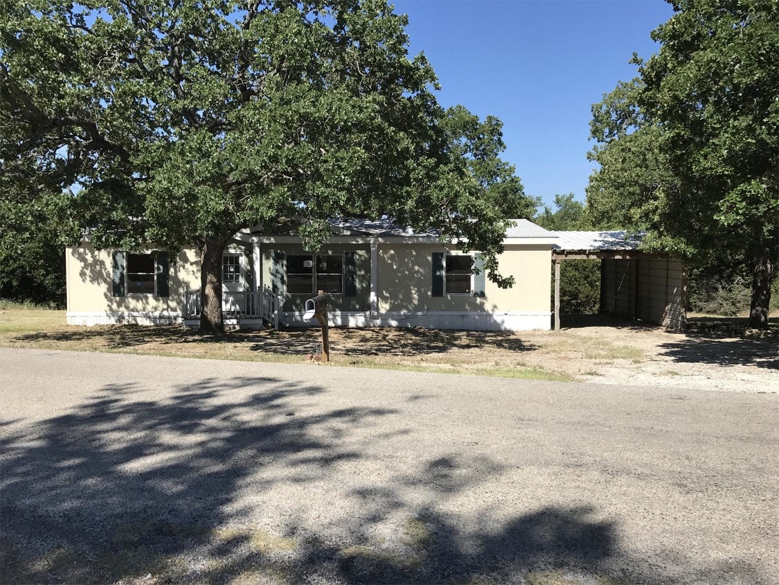5730 Arrowhead Dr, Granbury, TX 76048 House Rental in Granbury, TX
