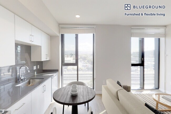 Foto del edificio - 6301 Shellmound St