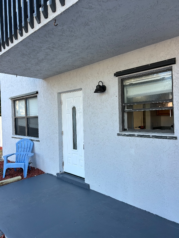 Building Photo - 645 Beachcomber Ln