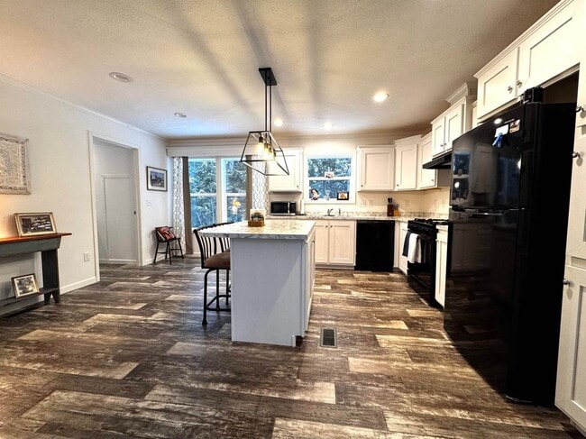 Foto del edificio - 30 Evergreen