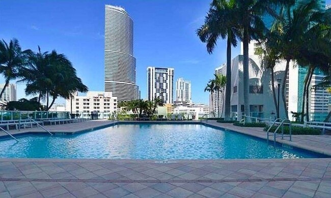 Foto del edificio - 31 SE 5th St