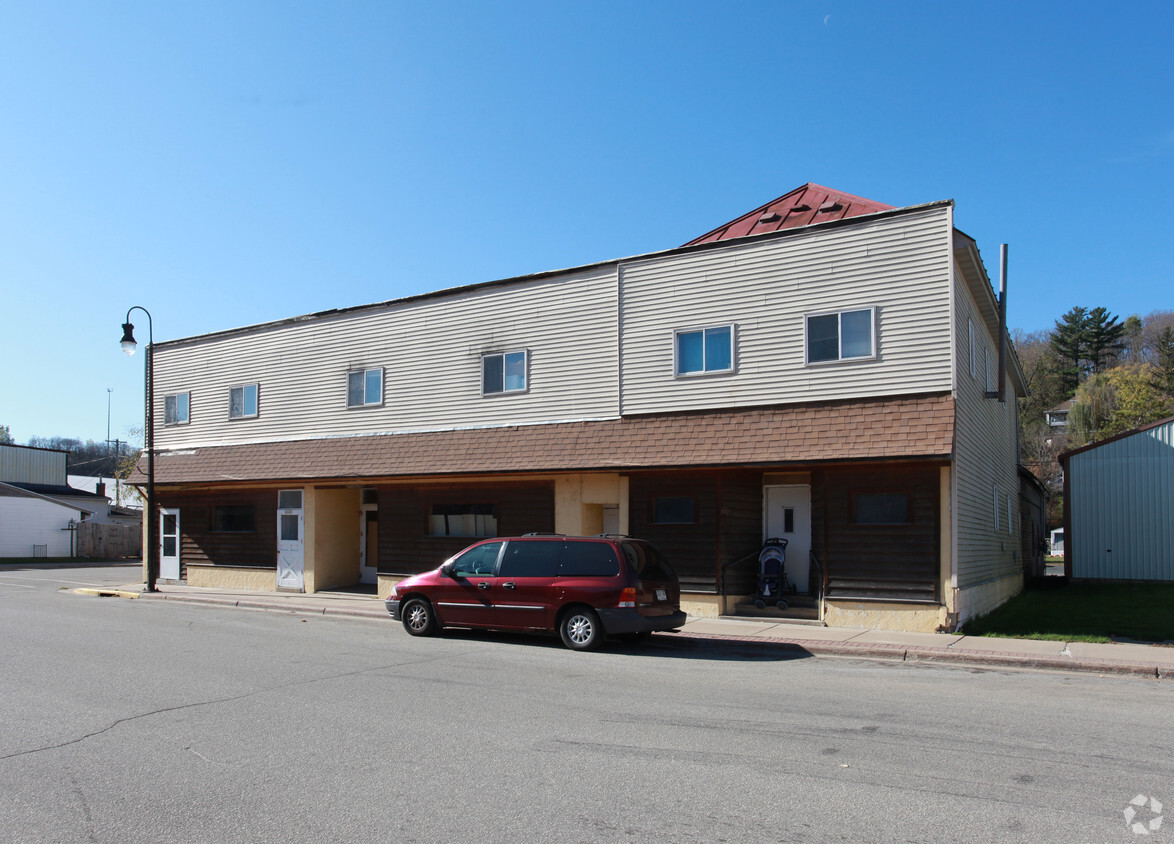 Building Photo - W112 S 2nd St