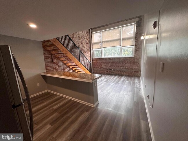 Foto del edificio - 1302 W Cumberland St