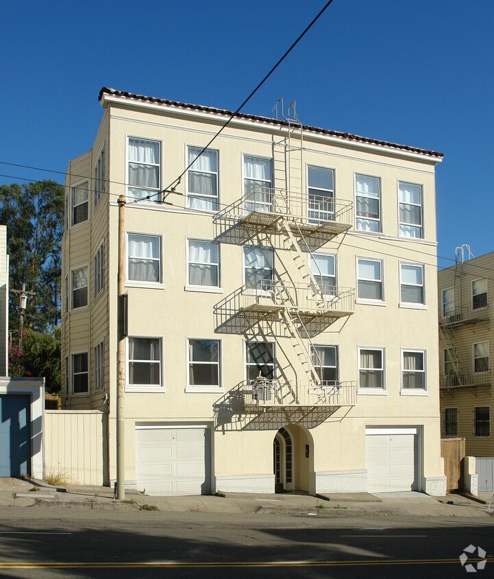 Building Photo - 1820 Fulton St