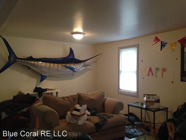 Foto del edificio - 5 br, 3 bath House - 137 Hawthorne Ave.