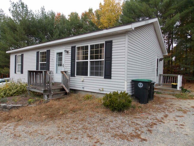 Building Photo - 343 Victory Dr
