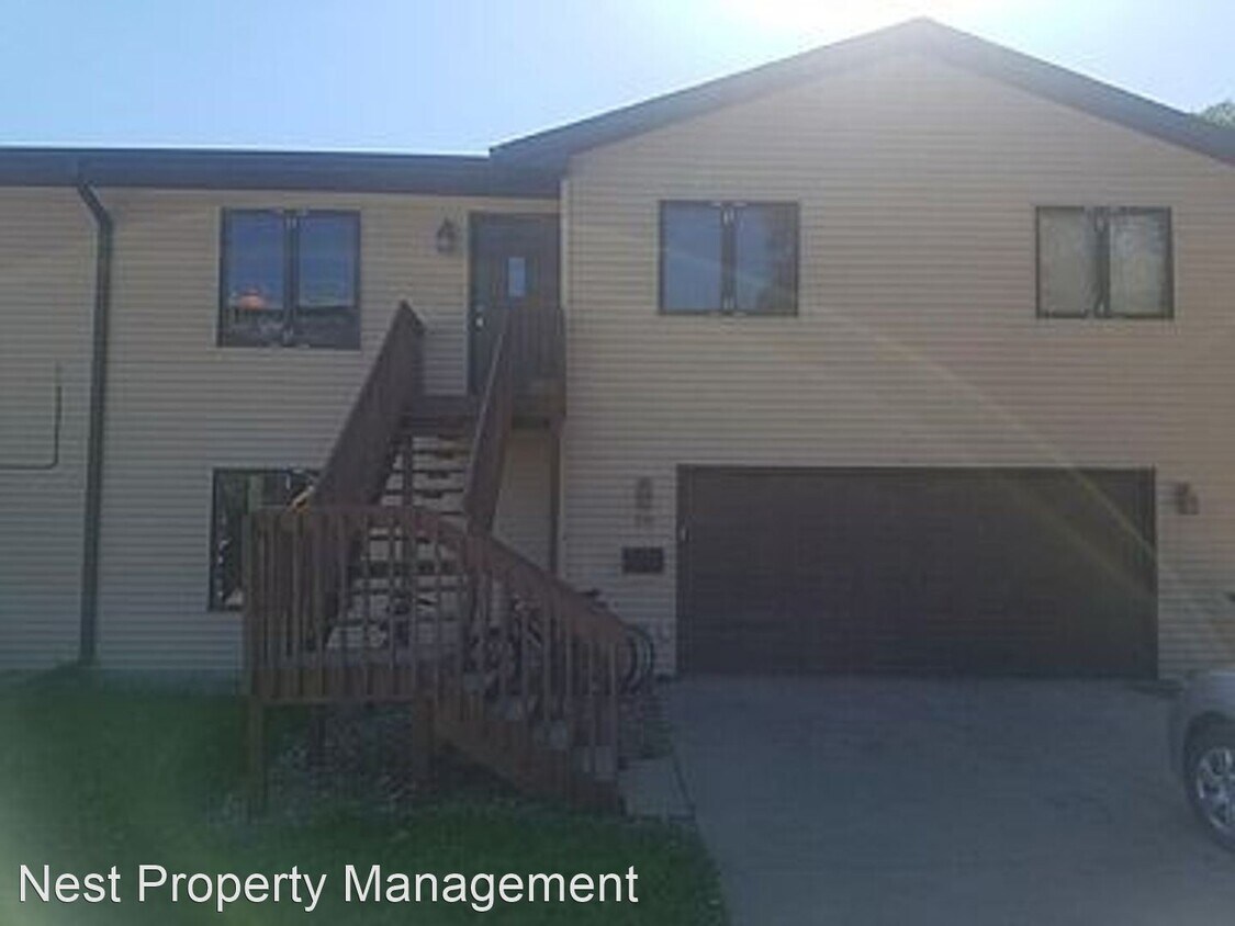 Foto principal - 4 br, 2 bath House - 652 Orchard Court