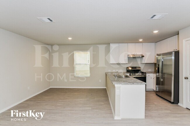 Foto del edificio - 6457 Cotton Ridge