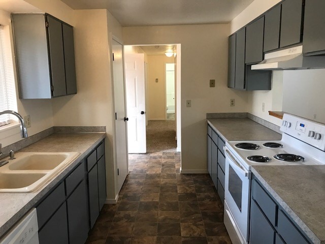 Building Photo - 2523 SW Fissure Loop