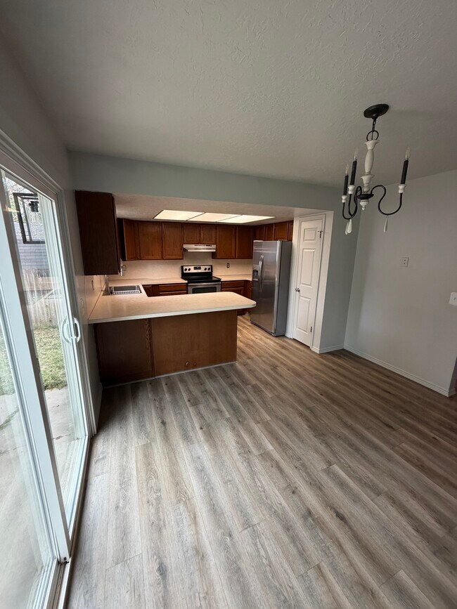 Foto del edificio - 2863 W 4375 S