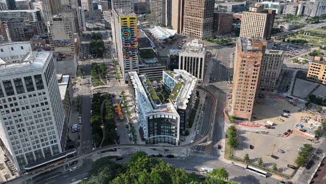  - CBD Detroit Apartments