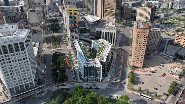  - CBD Detroit Apartments