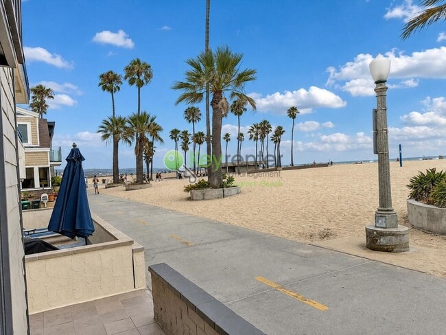 Building Photo - 1510 W Oceanfront