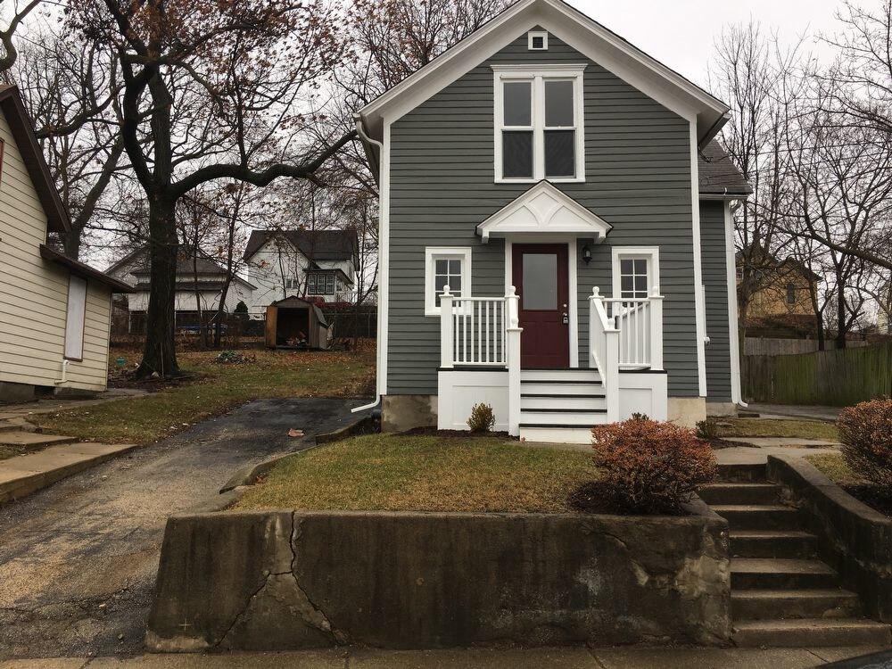 Primary Photo - 545 Wellington Ave
