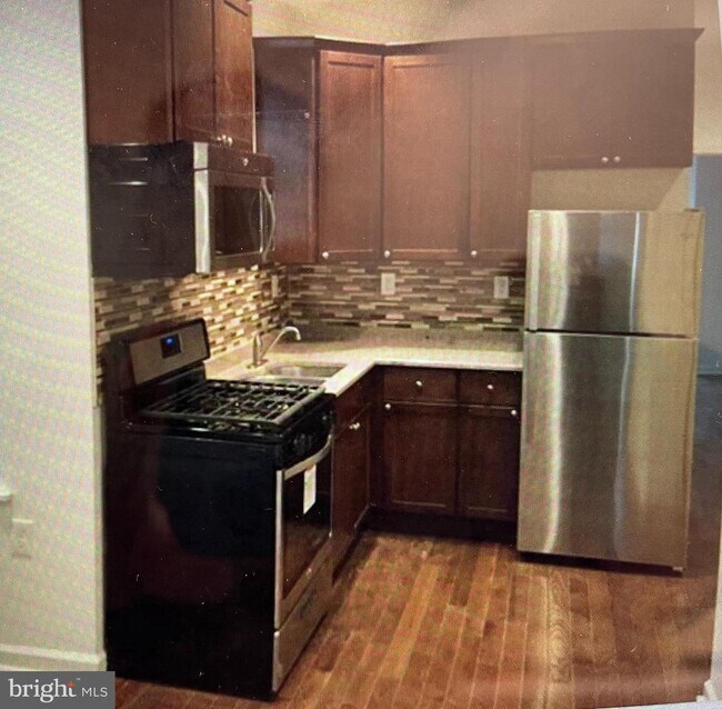 Foto del edificio - 2007 S 18th St