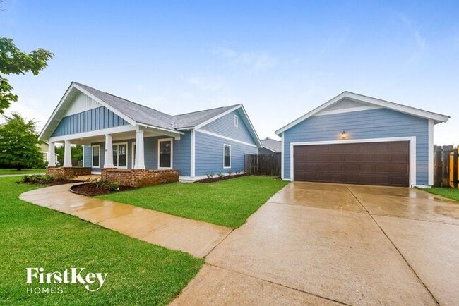 Building Photo - 601 Enclave Ln