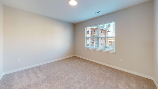 Interior Photo - Carden Springs