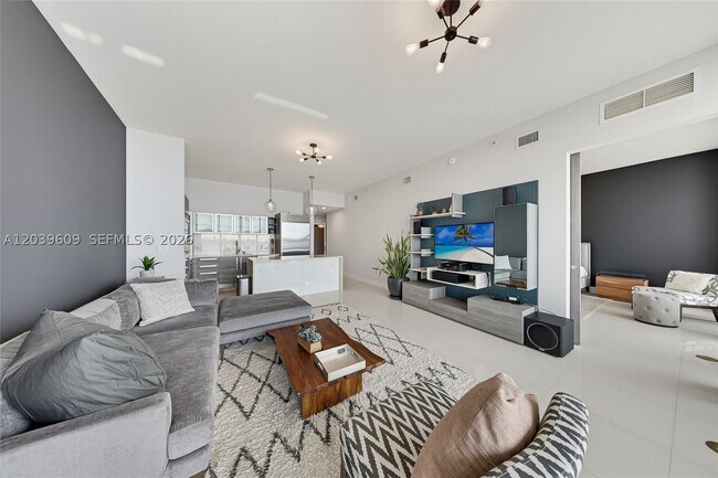 Foto del edificio - 2020 N Bayshore Dr