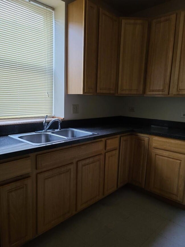 Building Photo - 3725 W Flournoy St