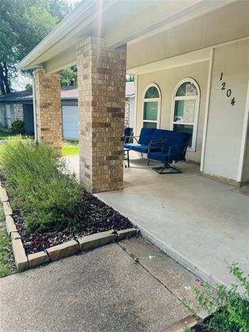 Building Photo - 1204 Mohawk Dr