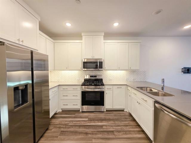 Building Photo - 424 4th St