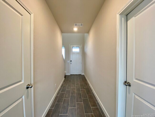 Building Photo - 1929 EDELWEISS-