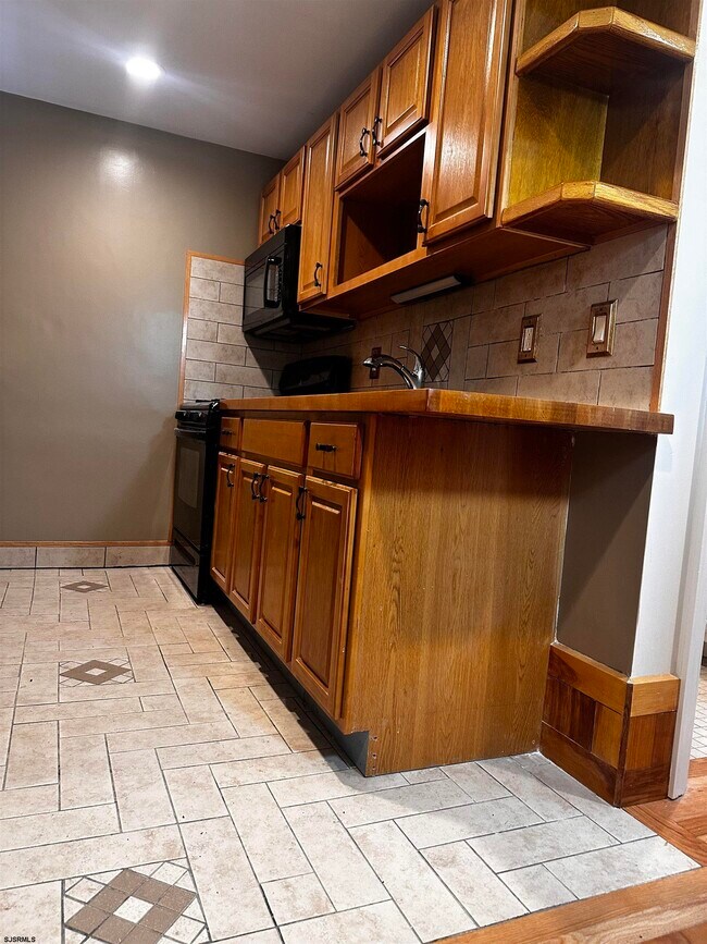 Foto del edificio - 1109 Arctic Ave