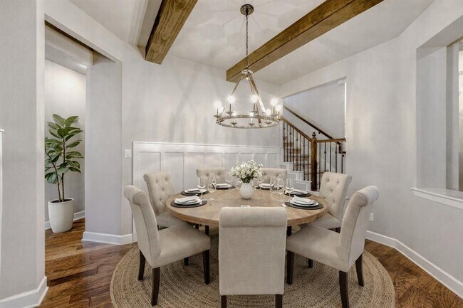 Building Photo - 112 Lockhart Lp