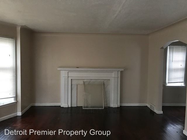 Building Photo - 3 br, 1.5 bath House - 19142 Marlowe