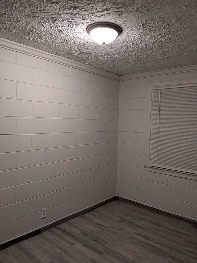 Foto del edificio - 2945 Schofield Ave