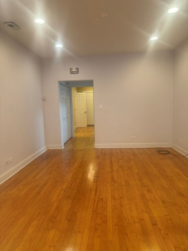 Foto del edificio - 3247 S Union Ave
