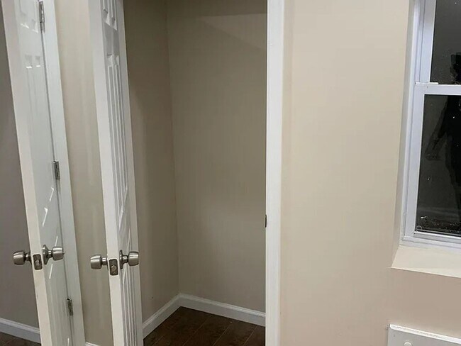 Building Photo - This 1158 square foot single family home
