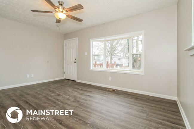 Foto del edificio - 225 Gladys Rd