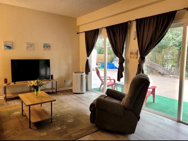 Building Photo - 16201 Monks Mountain Dr