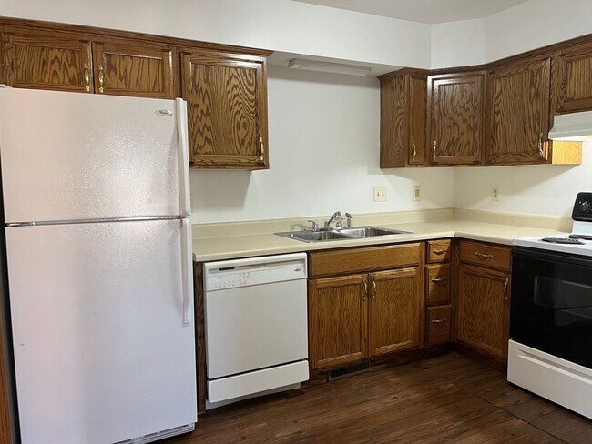 Building Photo - 2507 Ingram Mill A/B