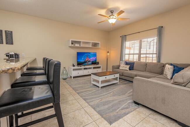 Foto del edificio - 8919 Candy Palm Rd