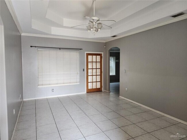 Foto del edificio - 18 Kerria Ave