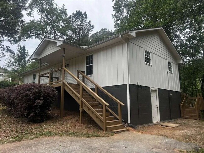 Building Photo - Remodeled 3 Bedroom Home in Walhalla