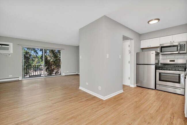 Foto del interior - 909-913 Plainfield Rd Apartments