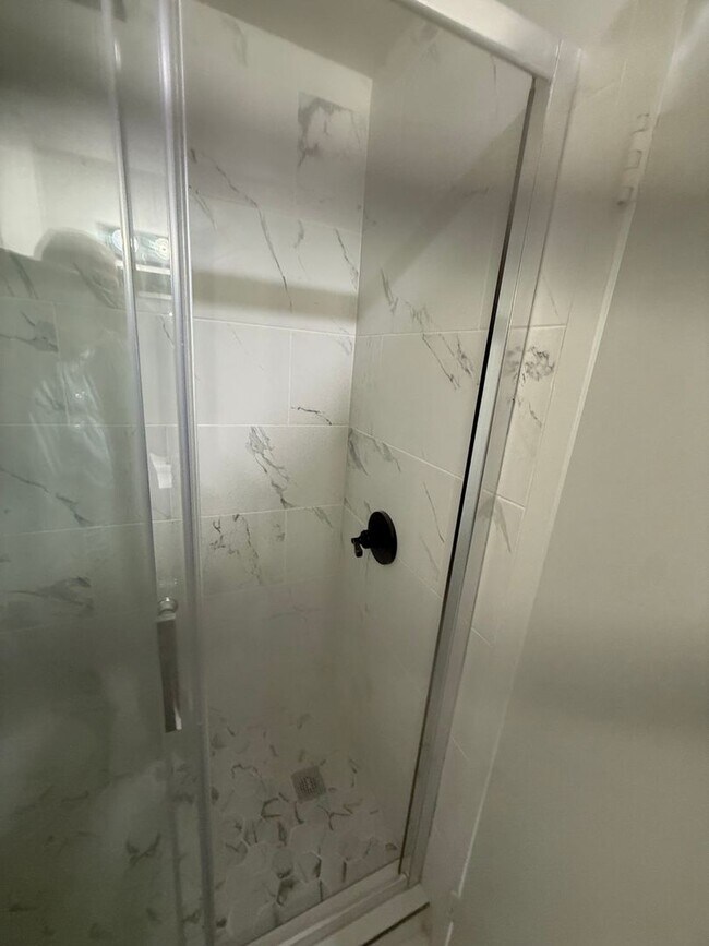 Foto del edificio - Beautiful Condo in Gaithersburg, MD