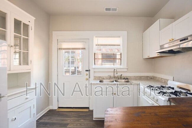 Building Photo - 439 N Highland Ave NE