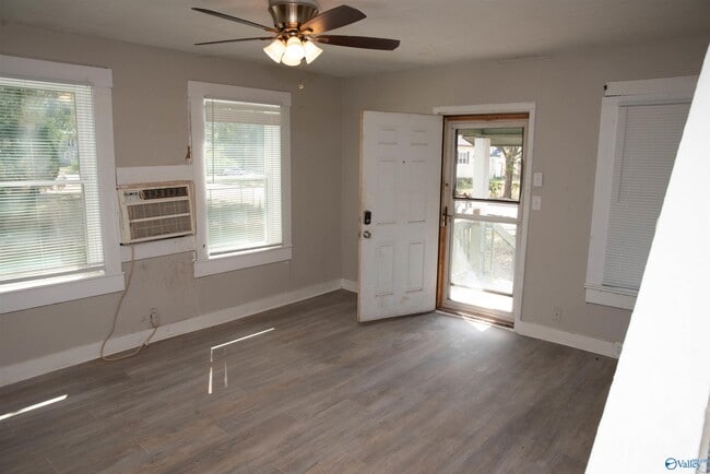 Building Photo - 3607 Clopton St SW