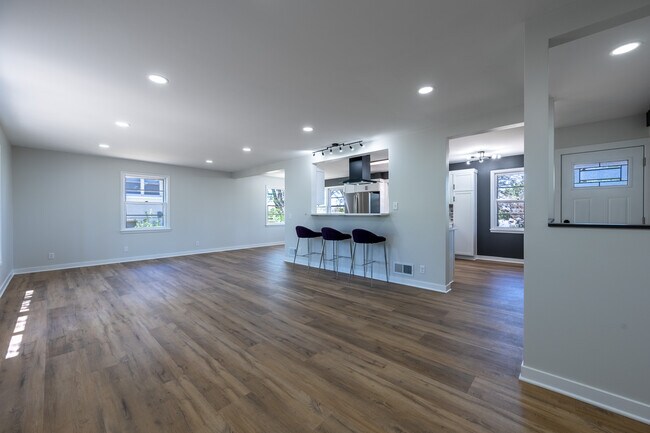 Foto del edificio - 4670 Frederick St