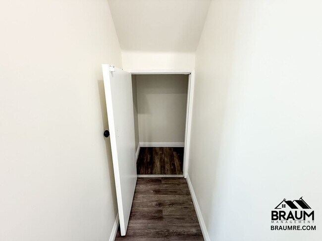 Foto del edificio - 11035 Moorpark St