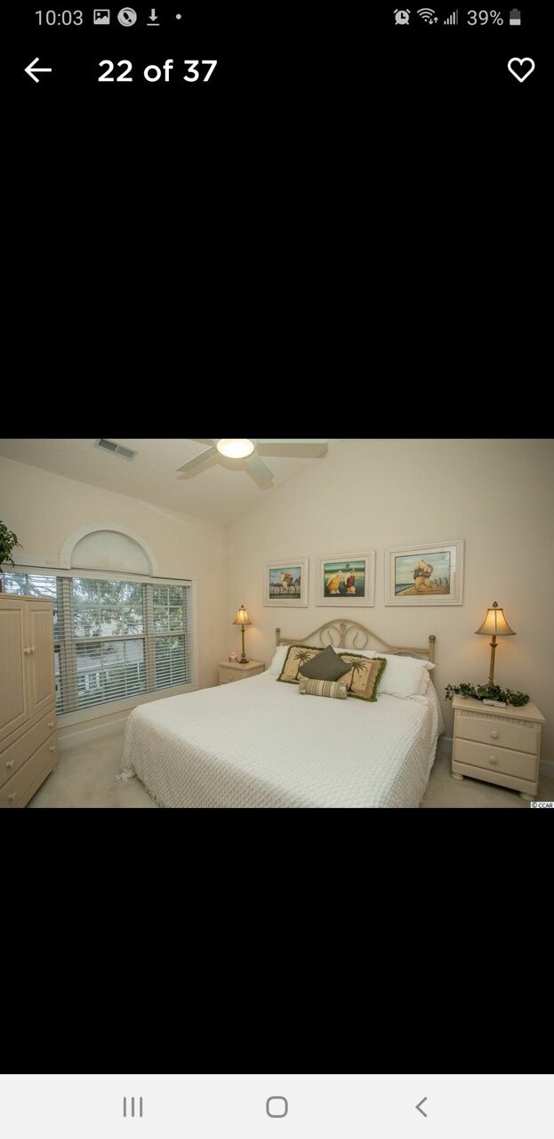 Master bedroom w/ access to balcony - 4191 Hibiscus Dr