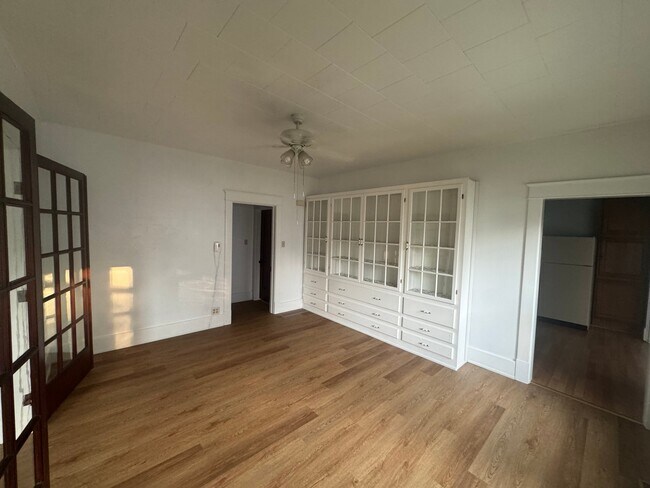 Foto del edificio - 524 W Cherry St