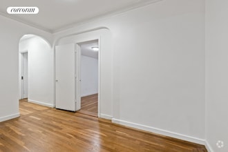 Building Photo - 305 W 52nd St