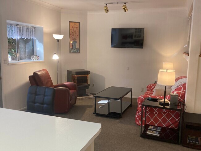 living room - 65357 E Bay Rd